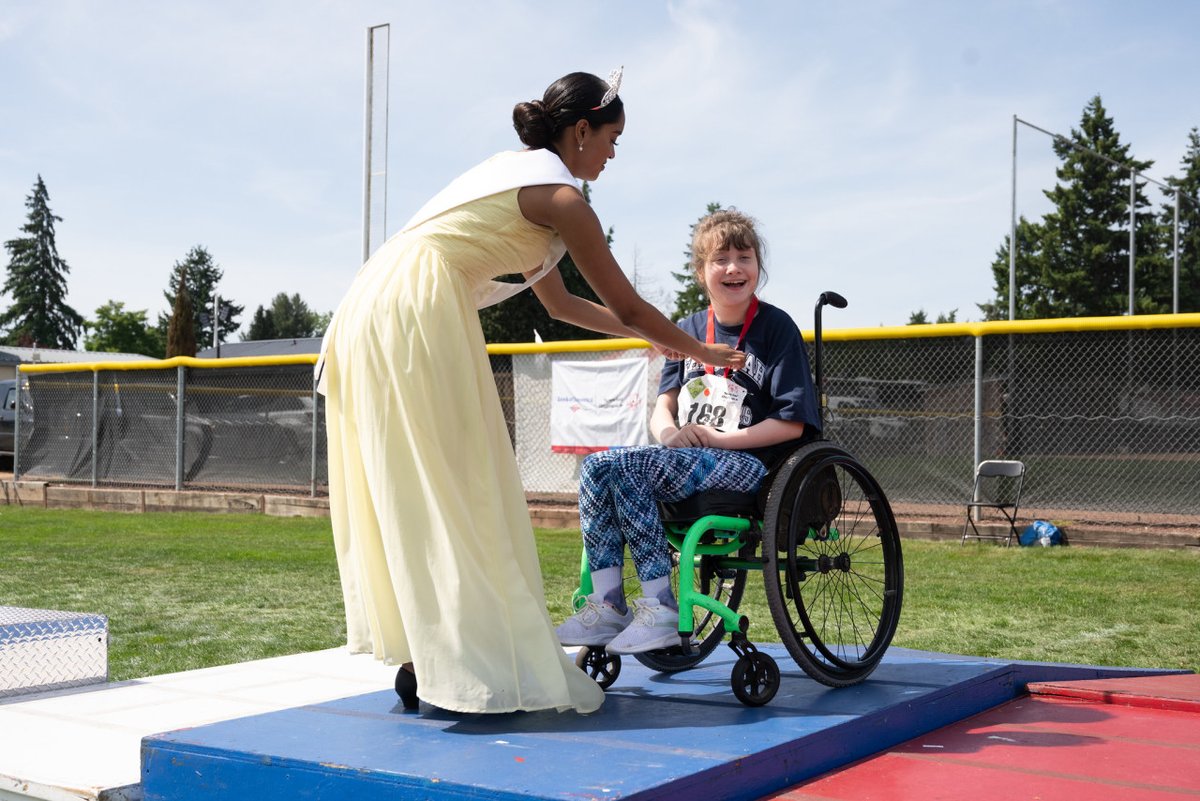 SO_Washington's tweet photo. Joyful moments like these are why we pledge to #spreadtheword inclusion -- Tell us why YOU #choosetoinclude! https://t.co/MPaOs5xhVX
. . .
#Inclusion #InclusionRevolution #unifiedgeneration #WhyIPledge @BlitzTheSeahawk @Seahawks https://t.co/odWhs4yLrt