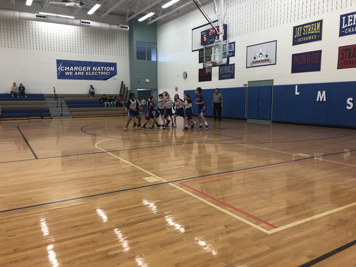 YoSoyLaLay's tweet image. 7th Grade Girls Basketball in action against Marquardt Middle School tonight!  #seventhgradersarethebestgraders #everybodyinLMS @D33Leman