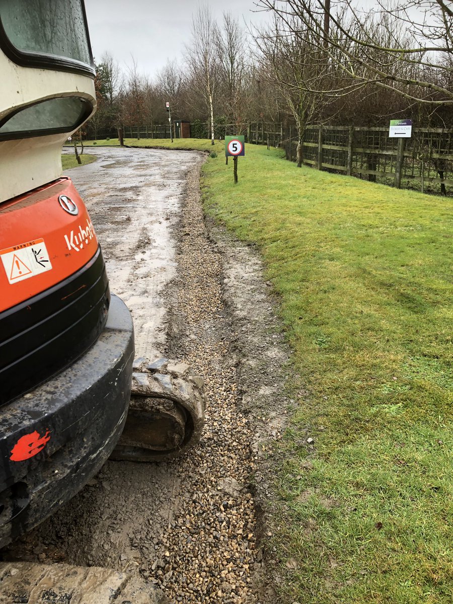 EBroadsurfacing's tweet photo. Some drainage works today before the tarmac goes down next week #resurfacing #tarmac #roadsurface https://t.co/Ewdmr8TuBp