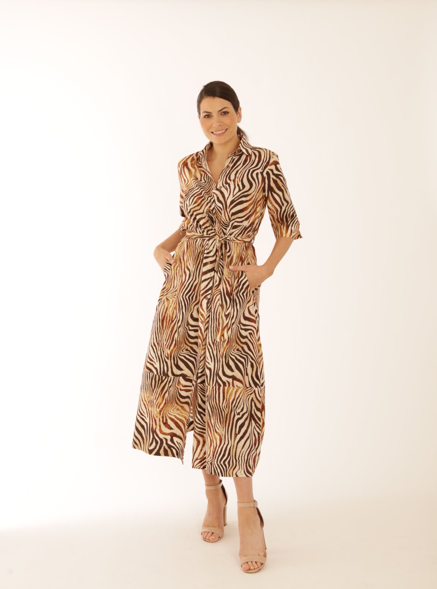 STOREY WOMENSWEAR
17 Linen Green
MOYGASHEL
Dungannon
Tel: 02887 729770