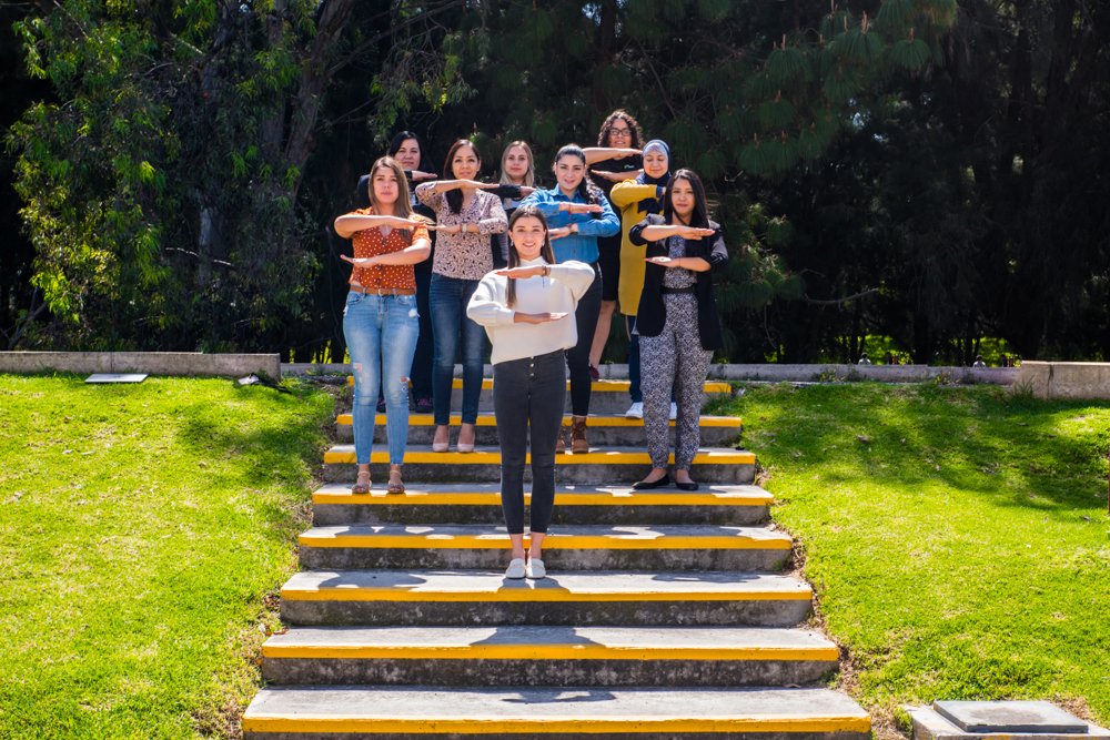 HPE_Careers's tweet photo. The Global Women’s Network Employee Resource Groups, who produce the International Women’s Day celebration at HPE, share their perspectives on the importance of🎉 celebrating #IWD 👉 https://t.co/xqRk6OXh3F
#HPEWomenInTech #HPEWomen #IWD2020 https://t.co/w8AzZDJqWn