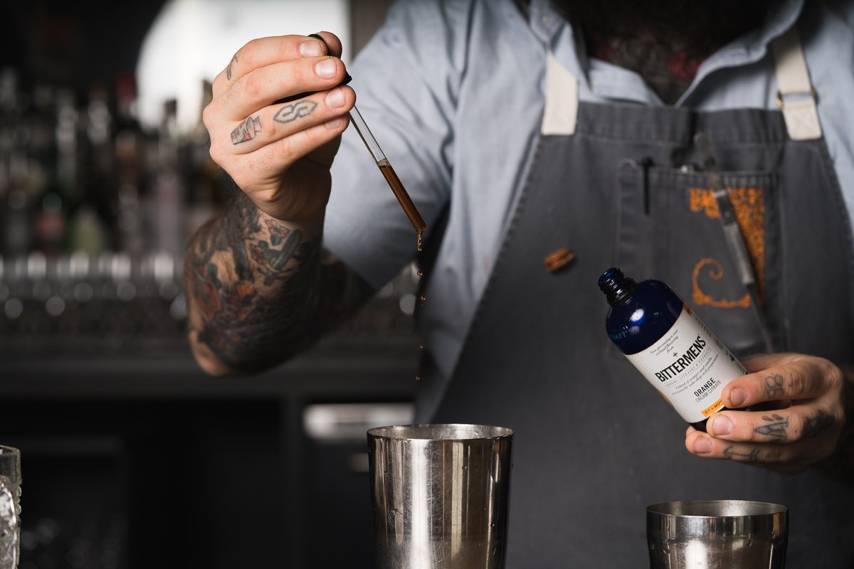 bandofbohemia's tweet photo. Whether you're in the mood for something classic or uniquely-crafted, our bartenders know just the #drink... https://t.co/6AOBtCfnLN