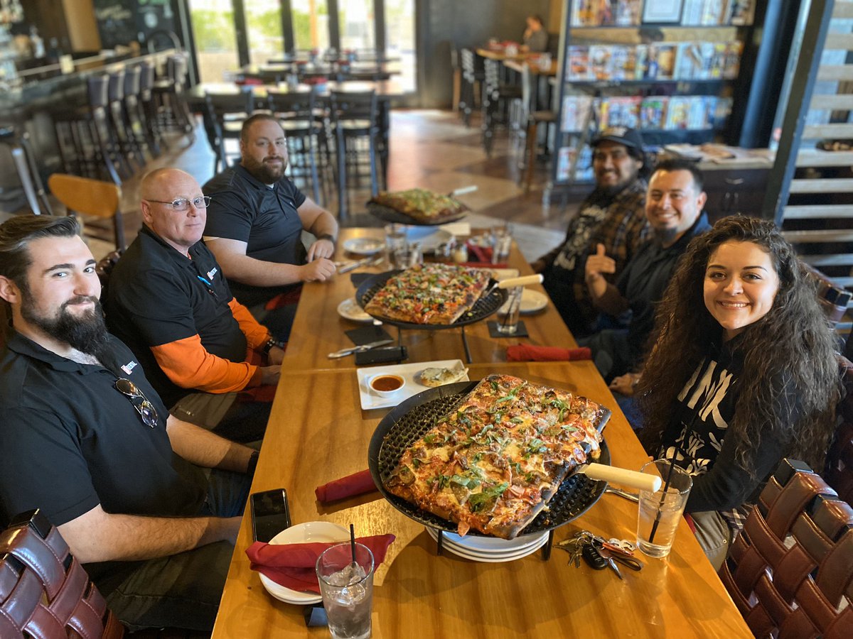 THD3301's tweet photo. Celebrating our TRC team with some pizza @shandra_hunt @thdsaltarelli @TonjaBarnicle https://t.co/3UIN2hNWJ8