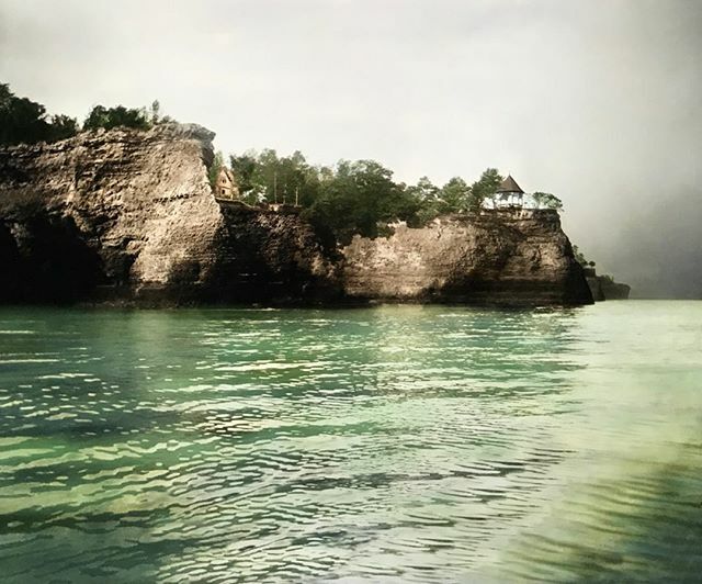 MStreetPhoto's tweet image. The world I spent my first 10 years in near Cleveland, Ohio, when our country had less than half the population it does now. Today, this scene, a couple blocks from our low rent neighborhood is about all that has survived the freeways, box stores, strip … ift.tt/2PMKND0