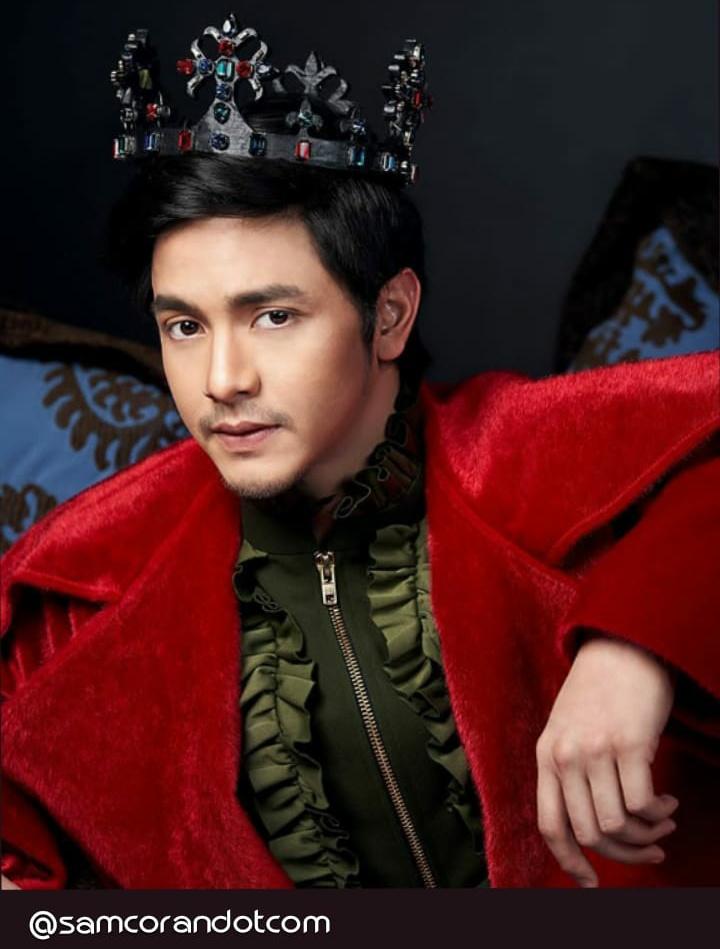 cutenessavie's tweet photo. Our chill King #AldenRichards

Di naman pera ninyo yun pero g na g kayo! Bili din kayo ng Ferrari at gaming set. Hahahahaha 

Sakit ba sa lalamunan ninyo na di natupad ang inaasahan ninyo? After the hype days. Mas lalong tumaas ang popularity ni Alden. Hindi na ninyo maaabot.🤣 https://t.co/SIOvyHcOsX