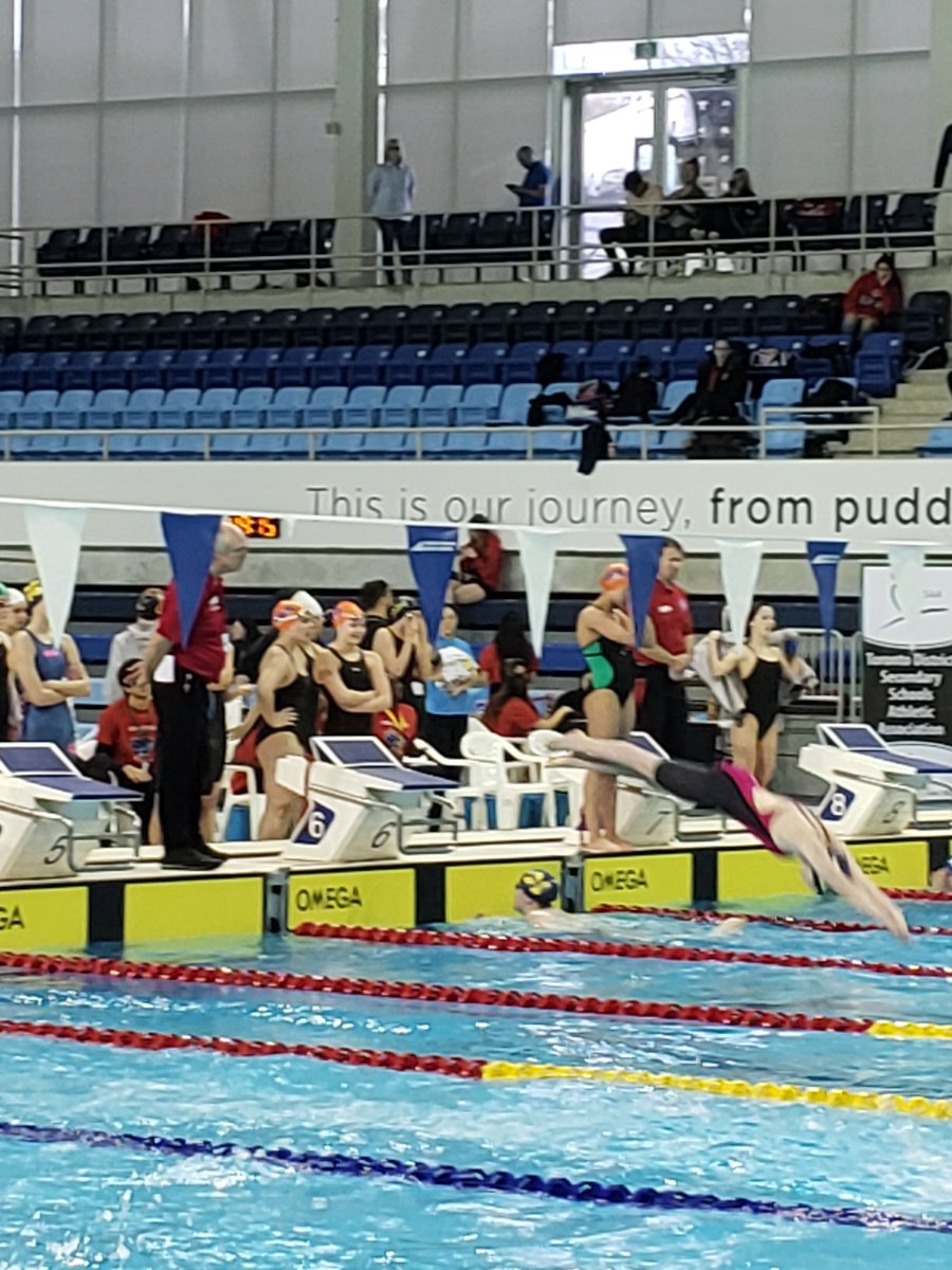 StmacsSwimming's tweet photo. Girls 4x100 relay team doing an awesome job at the end of the day at OFSAA! #swimswam #swimming #swimcanada #tpasc #ofsaaswimming https://t.co/lg0aTbbWWt