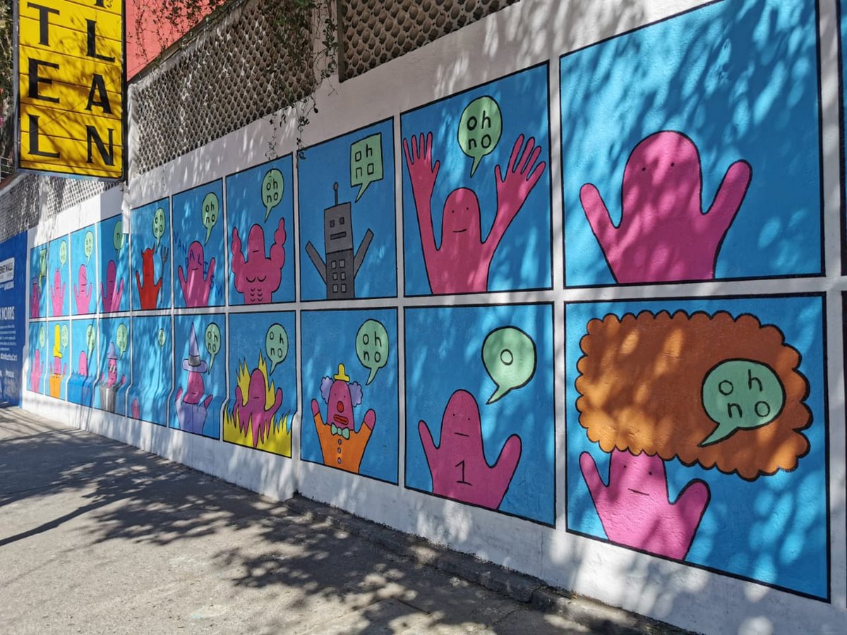 TimeOutMexico's tweet photo. Oh no! @dorrismccomics, el artista detrás de @webcomic_name, hizo este mural en la Roma como parte del proyecto #InternetWalls 💞 https://t.co/XvNZXgW0cg