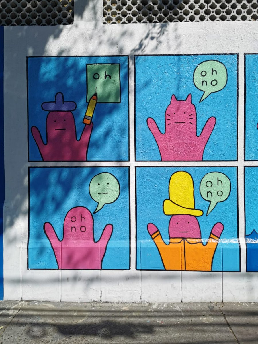 TimeOutMexico's tweet photo. Oh no! @dorrismccomics, el artista detrás de @webcomic_name, hizo este mural en la Roma como parte del proyecto #InternetWalls 💞 https://t.co/XvNZXgW0cg