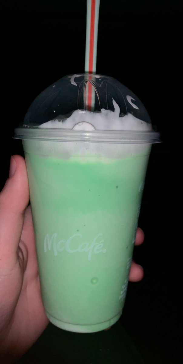 YouLoveDrinks's tweet photo. Shamrock shake https://t.co/pQAzoSOTuM