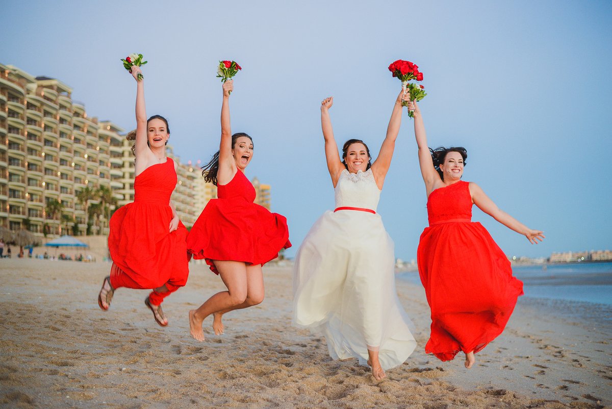 Las_Palomas's tweet photo. Planning for your big day? Stop by the Arizona Bridal & Wedding Expo March 7th & 8th to check out what Las Palomas has to offer to make your beach wedding a reality! See you at the Expo at the AZ State Fairgrounds! #azbridalexpo #azbride #beachwedding #WeddingWednesday https://t.co/7MVz2FTkkR
