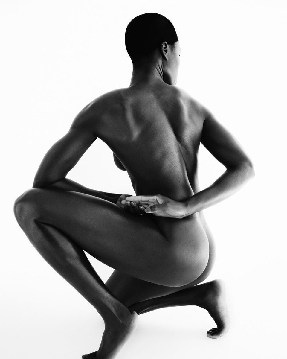 PulseWorld360's tweet photo. The human body is the best work of art. #SuperModel @jeneil1 for @Shape_Magazine magazine November 2019 issue.
#PulseModels #PulseWorld360 #PulseGlobal #TB https://t.co/AJ4obD7GMq
