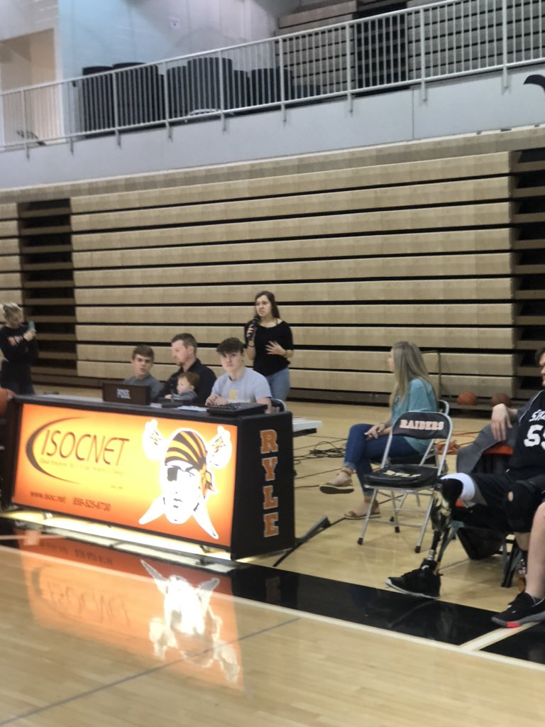 Great event at Ryle tonight. FMD students and Peers playing the <a href="/SpecialOlympics/">Special Olympics</a> Kentucky Stallions to support <a href="/autismspeaks/">autism speaks</a> and <a href="/RyleSpecialEd/">Ryle's Special Ed.</a>.  Thanks to everyone who showed support.  Totally ran by Ryle students!!! <a href="/jillrosen1969/">Jill Rosen</a> @RUnifiedsports @Ryle_HS