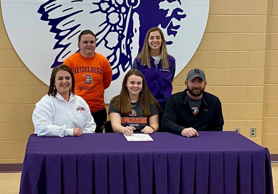 Logan_Locos's tweet photo. Congrats Mollie! ⚽️🧡💜 https://t.co/ZurzffAyHS