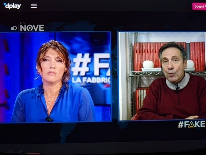 GCattaneo_'s tweet photo. In trasmissione a #fake su @nove @OfficialTozzi intervistato da @ValentinaPetrin insieme a @PSenaldi e @lastknight sottolinea l'imprescindibilitá scientifica delle fonti sul tema #sostenibilitá e #ClimateChange tanto quanto su #COVID2019 #behindreputation #LaFabbricaDelleNotizie https://t.co/tMDyrMp3s9
