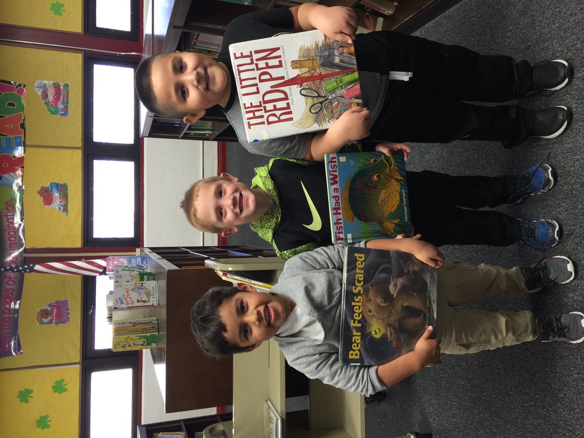 steinbrinkprek's tweet photo. Library day! https://t.co/uncP0M083e