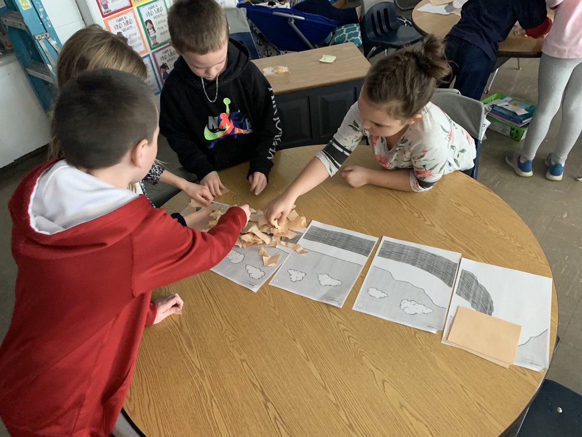 Working together to learn about why there is sand on the beach.  Thanks <a href="/MysterySci/">Mystery Science</a>! #thisisd52
