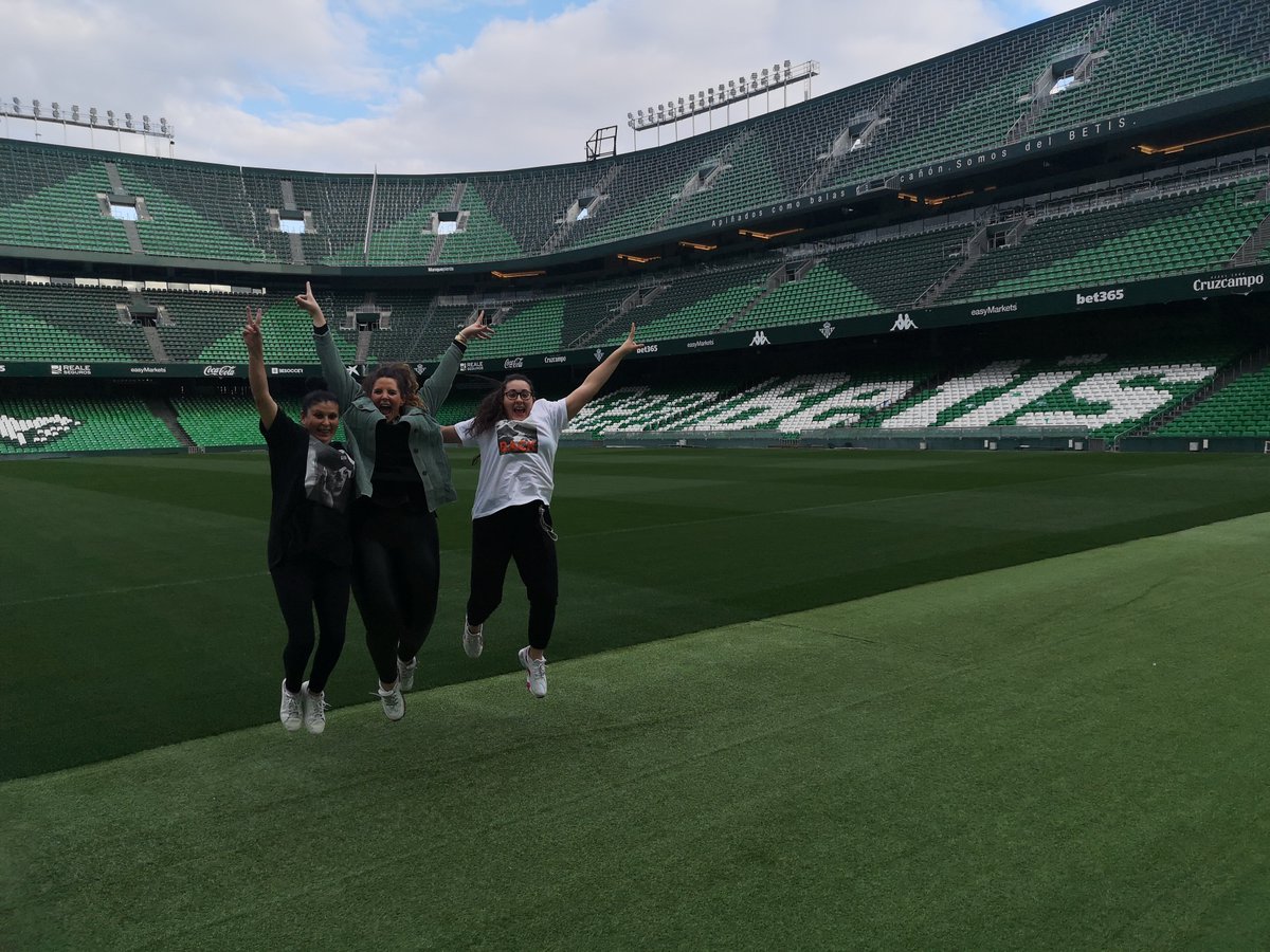angelatibuca's tweet photo. #SemanaMujerBetica @RealBetis 💚 https://t.co/gOBBvMcRho