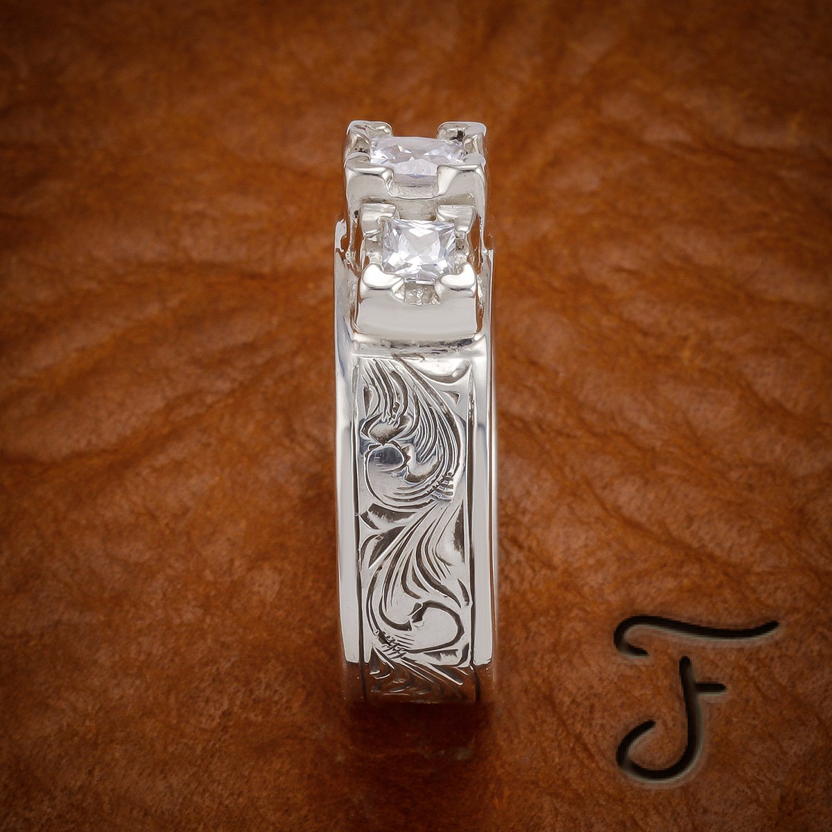 FanningJewelry's tweet photo. GIVEAWAY for all of our Twitter Followers. Follow us on Twitter, like this Tweet, Comment your size, tag 2 friends, and then Retweet to have a chance to win FJ's R-34 3-stone ring. WINNER will be drawn March 31st 2019 at 4 pm. (link: https://t.co/SfwIlBpF3r) https://t.co/IKIP2vTpNO
