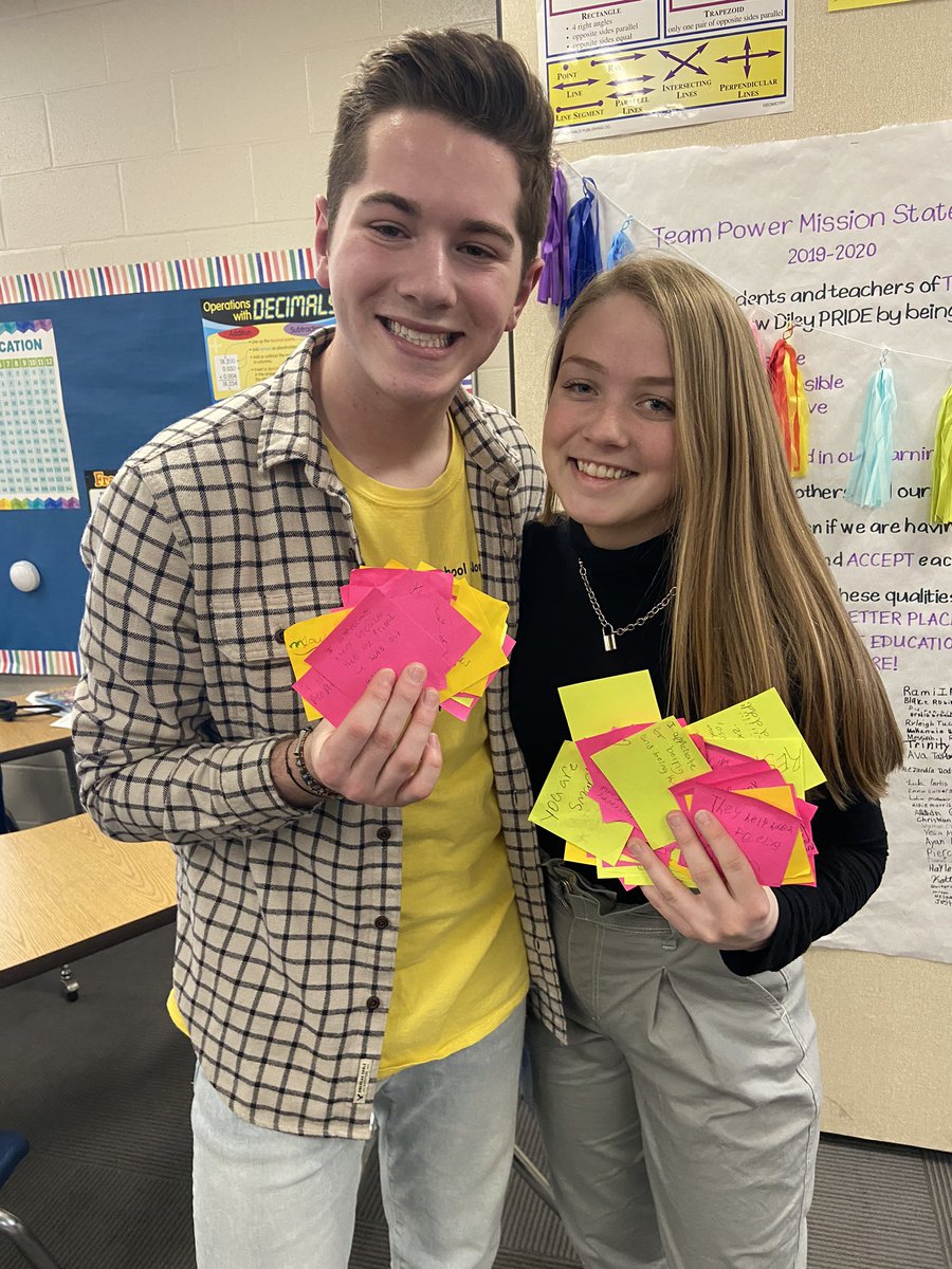 pickservicelea1's tweet photo. So proud of Mr. Henry &amp; Miss Rylee for talking to 5th graders @DMS_Proud about being kind 👏 @mr_ulbrich https://t.co/JBndMOEdmp