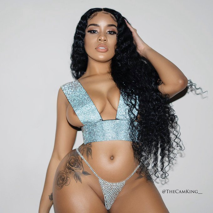 _miyaamarie's tweet image. They mad, make em madder. 😘