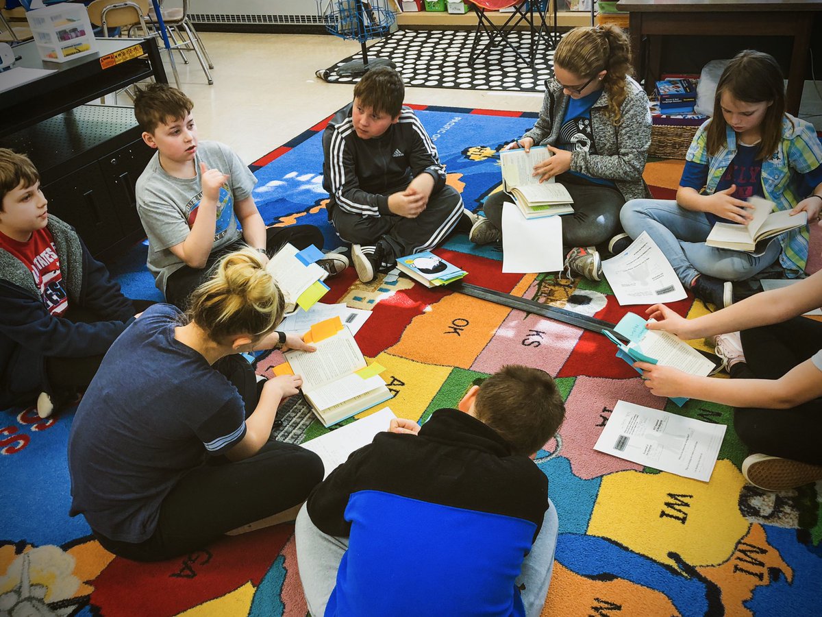 MsMayotte's tweet photo. Who doesn’t love a literacy circle in the morning?? @Grange5th @GrangeES https://t.co/IdknHrdwkW