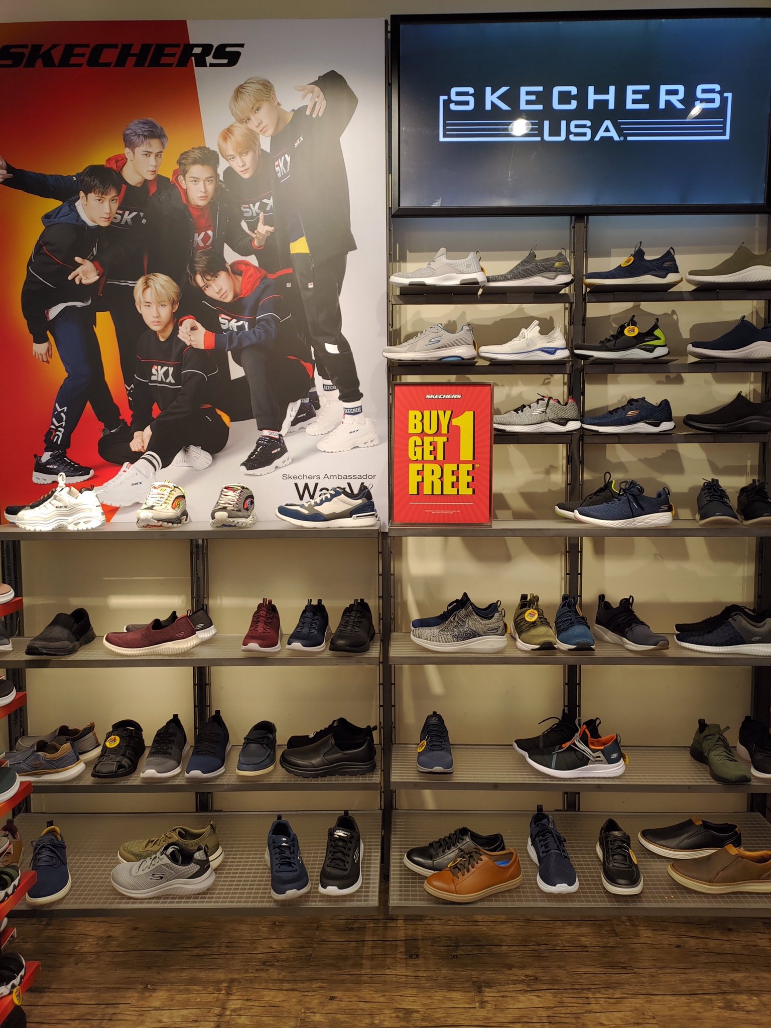 Promo skechers buy cheap 1 get 1