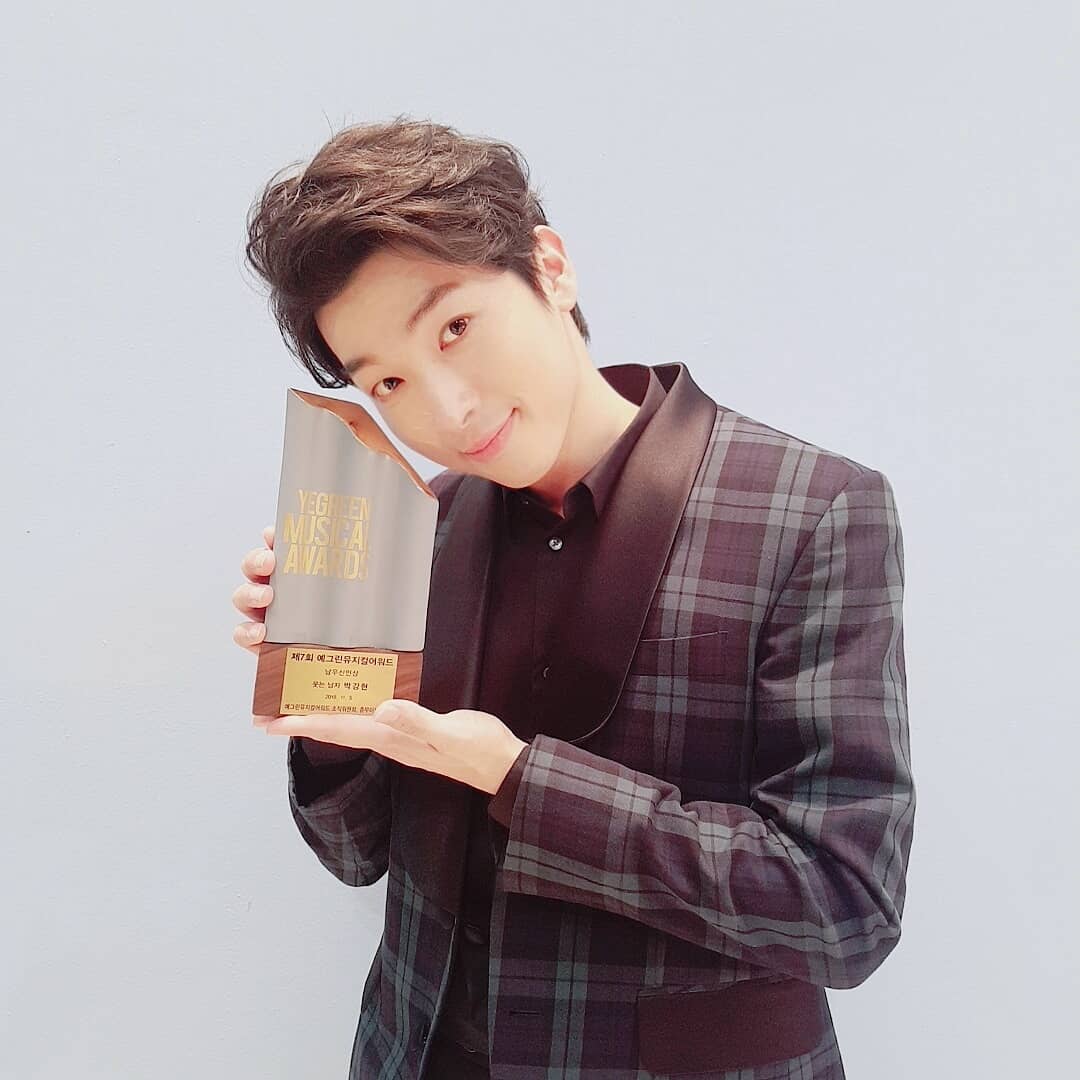 qwe_486's tweet photo. #발전이_쩐다는걸_보여주는_사진4장

🏆 https://t.co/TPzyxvIXUe
