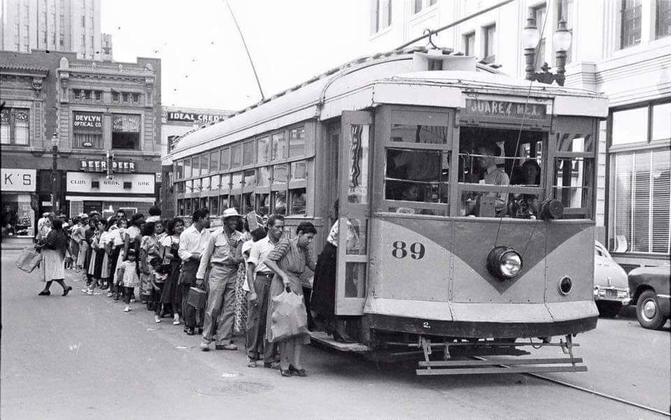VisitBorderplex's tweet photo. En Jrz visit the borderplex te presentamos como era Ciudad Juárez antes, ¿Llegaste a conocerlo de esta manera? 🤩👌 2/10

#JuarezFantastico #VisitaJuarez #VisitTheBordePlex #VisitElPaso #VisitLasCruces https://t.co/msMUR4OBhV