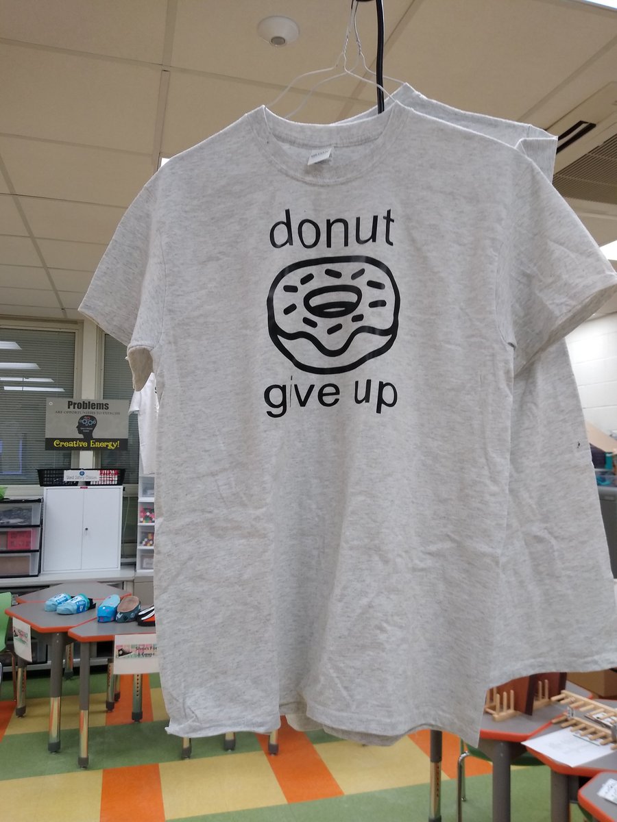 ssdesignc's tweet photo. Getting ready to sell at #STEAM night. The crew is set to go. Check out the cool T-shirt designs. 
#socialentrepreneurship #Entrepreneur #Entrepreneurship  #studententrepreneurship https://t.co/zf8qCcTmxl