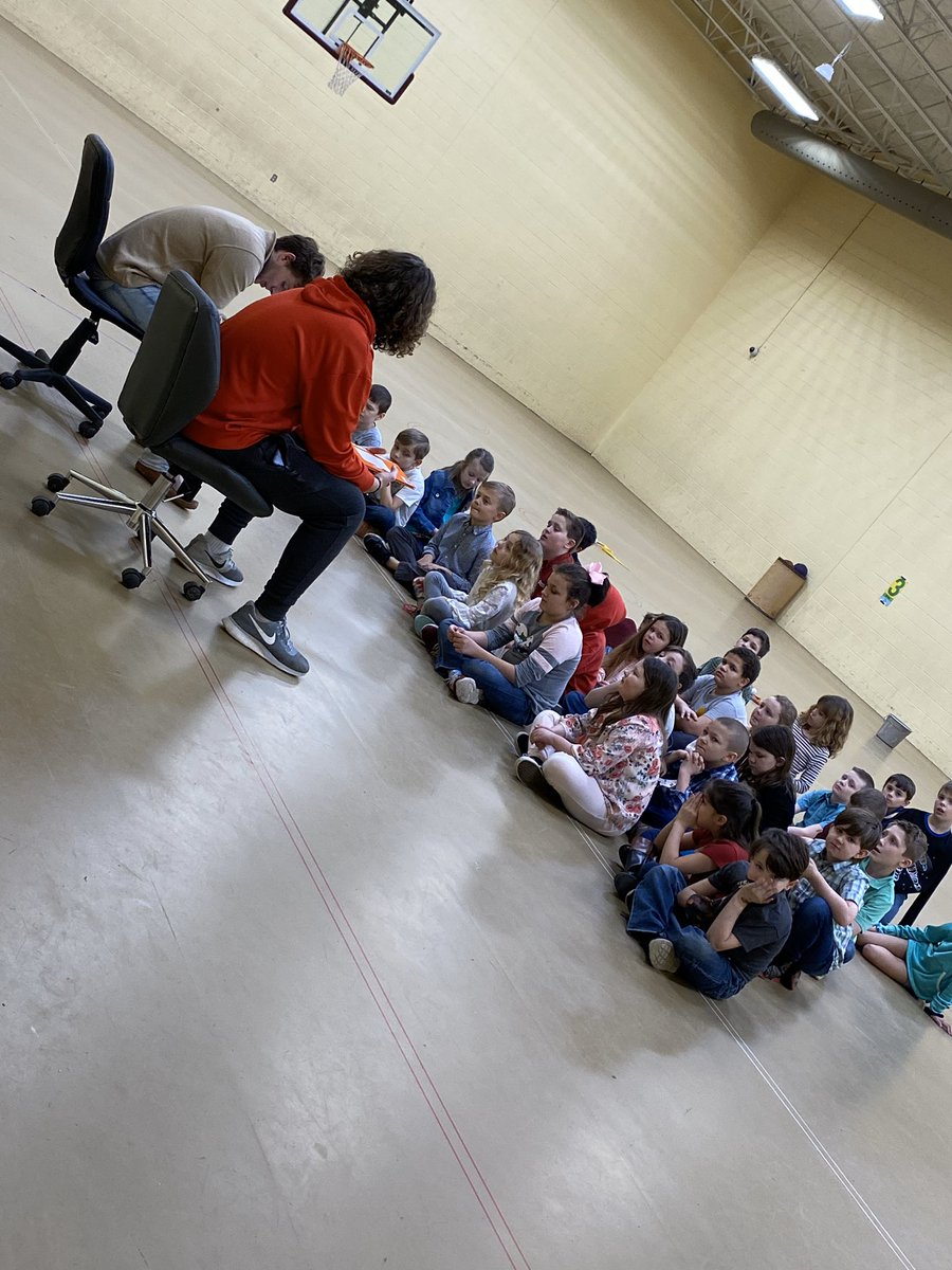 rhi_mrs's tweet photo. More #ReadAcrossAmericaWeek fun with #3rdgrde today! Thank you again to these Wolverines to sharing their ❤️ of 📚! @DadeCoHigh @DadeElementary #reachinggreatnesstogether https://t.co/rH6yRo0HAV