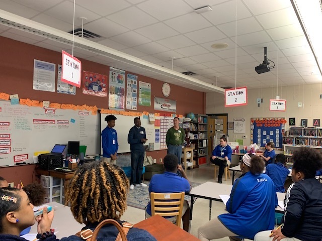 WFMSthebest's tweet photo. Filmaker Kevin McQuarn, WFHS student Cardell Smith and Naturalist William Daniel visited the WFMS West Fel Explorers Club to share how they use their passions and interests to make a difference in the world 🌎#wearewestfel https://t.co/u7zBr19oCQ