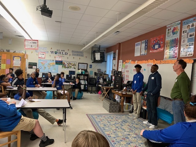 WFMSthebest's tweet photo. Filmaker Kevin McQuarn, WFHS student Cardell Smith and Naturalist William Daniel visited the WFMS West Fel Explorers Club to share how they use their passions and interests to make a difference in the world 🌎#wearewestfel https://t.co/u7zBr19oCQ