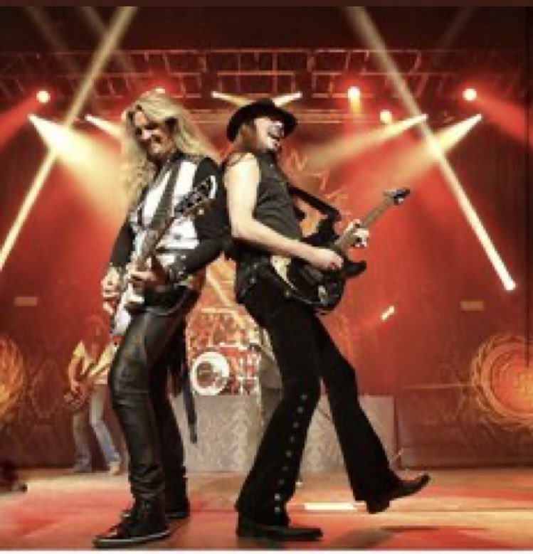 WSnakewoman's tweet photo. Next our #HotSnakeBoys will be rockinโ the roof off the Star Theater in Singapore at the RockFest! #MakeSomeF@ckinโNoise! #Whitesnake โค๏ธ๐๐ธ๐ฅ๐ธ๐คโ๏ธ#FleshandBloodTour #Scorpions https://t.co/JUcOEA5RJ1