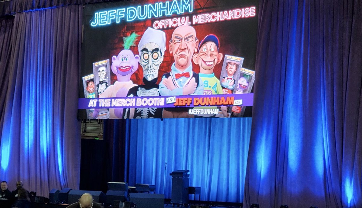 DeputyGriff_SRO's tweet photo. I’m about to add years to my life from laughing!!! #JeffDunhamSeriously #LaughterIsTheBestMedicine #Peanut https://t.co/E7kYFhG7Hd
