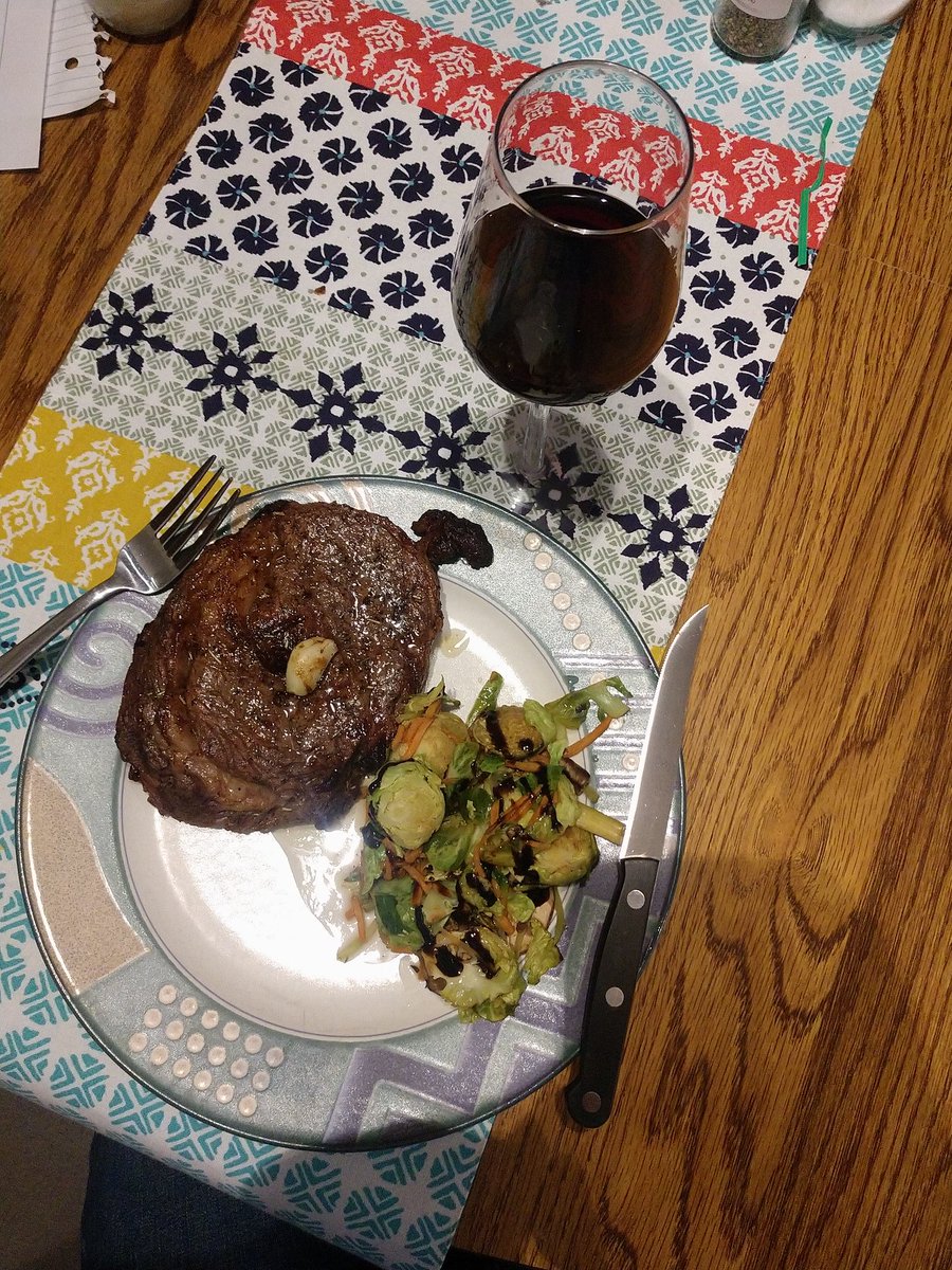 ChefsAFK's tweet image. Happy 30 to meeeeeee. Slamming food and watching a movie then I will be live for a blindfolded donkey Kong run guided by @gnar_2d2 #homecooking #homechef #grilllife #steak #twitch #speedrun #sgdq2020