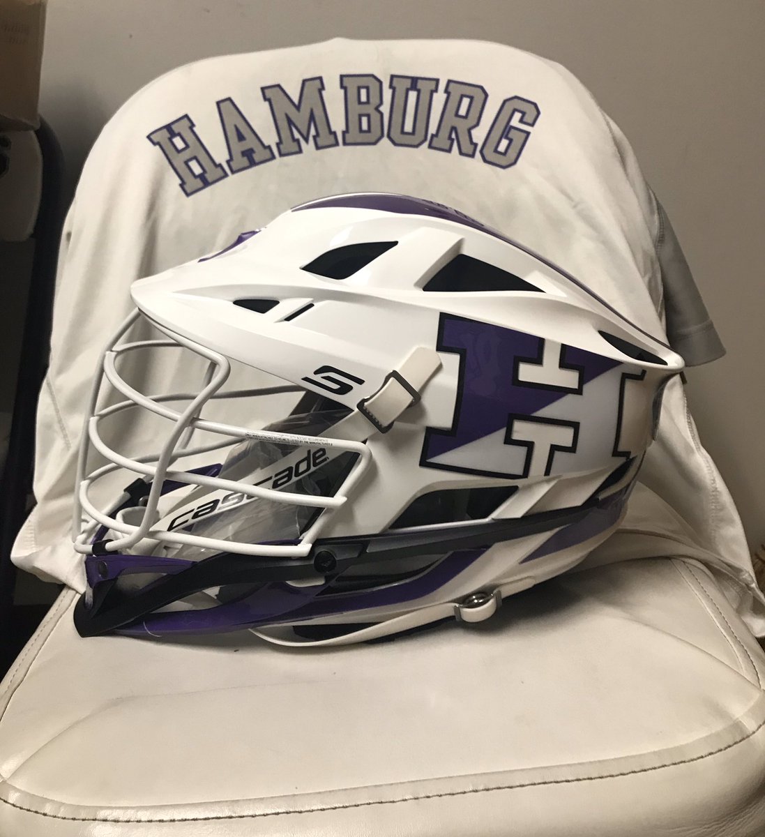 HamburgBLax's tweet photo. Helmets ready to go for Next week!! #GoBulldogs #EVT https://t.co/o7gtZC4QDR