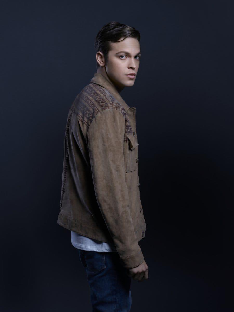dailycalvert's tweet photo. Alexander Calvert photographed by Brendan Meadows https://t.co/ZTYgTlIXLv
