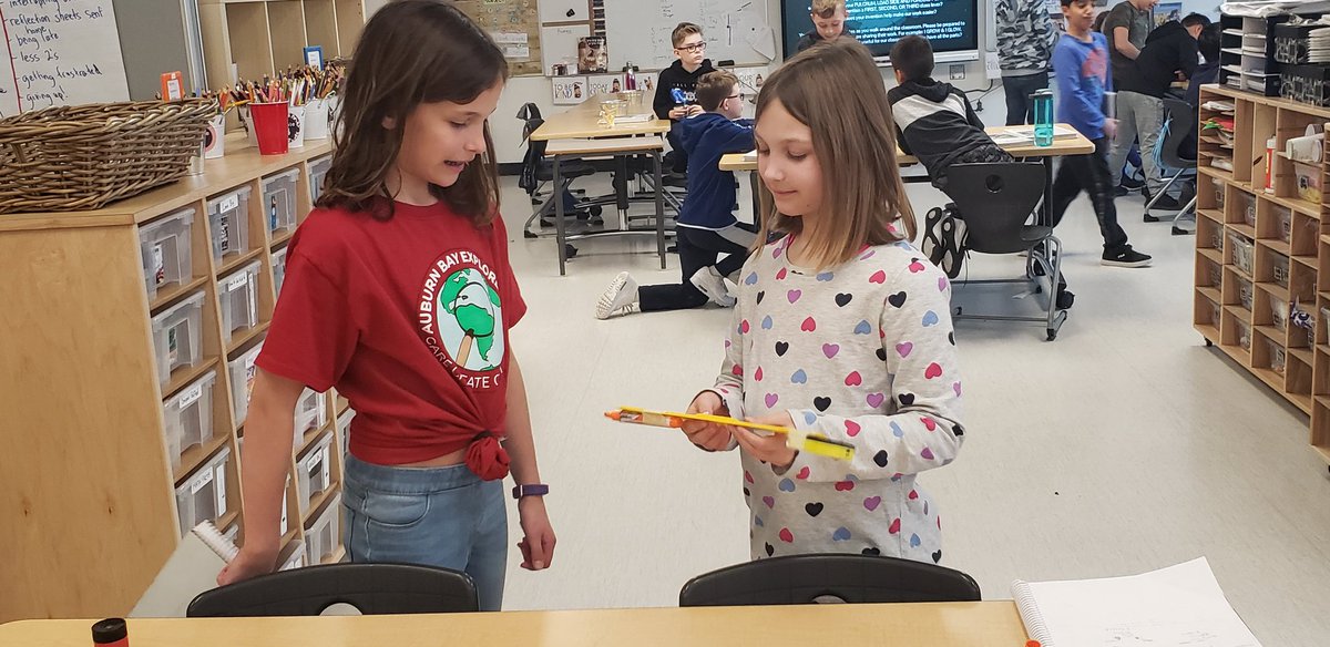 4thGrit's tweet photo. Creating different classes of levers and demonstrating what we have learned about each. https://t.co/I5iCjwUHqh