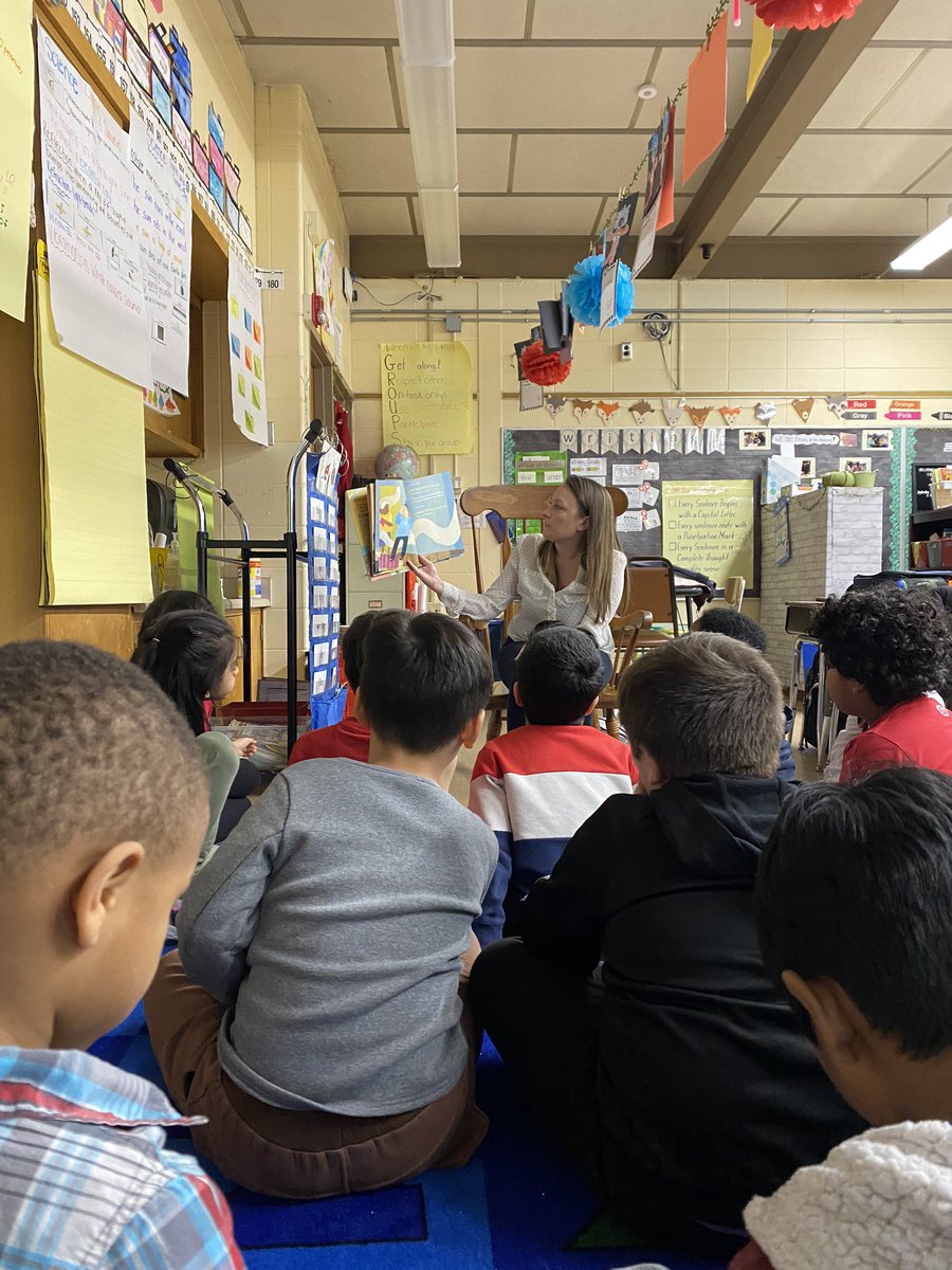 Ms_Taboada's tweet photo. From choosing our Thing 2, One Fish Two Fish graphing, and water coloring Yurtle’s shell we have been busy in 1-4! 
A big thank you to Mrs. Bardar for being our guest reader and sharing a wonderful book with us. 
#ReadAcrossAmericaWeek #DrSeussWeek #whylp https://t.co/m9ODStwY8j