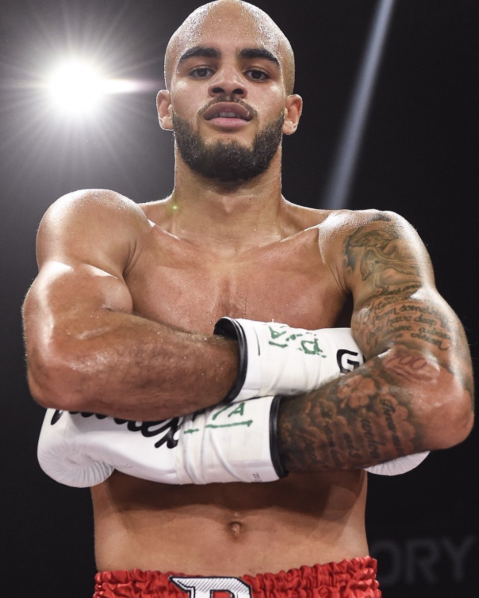 GLORY_WS's tweet photo. Dominant In De Ring 🎵
@tyjanibeztati #GLORY75 https://t.co/xJG0q4q9GI