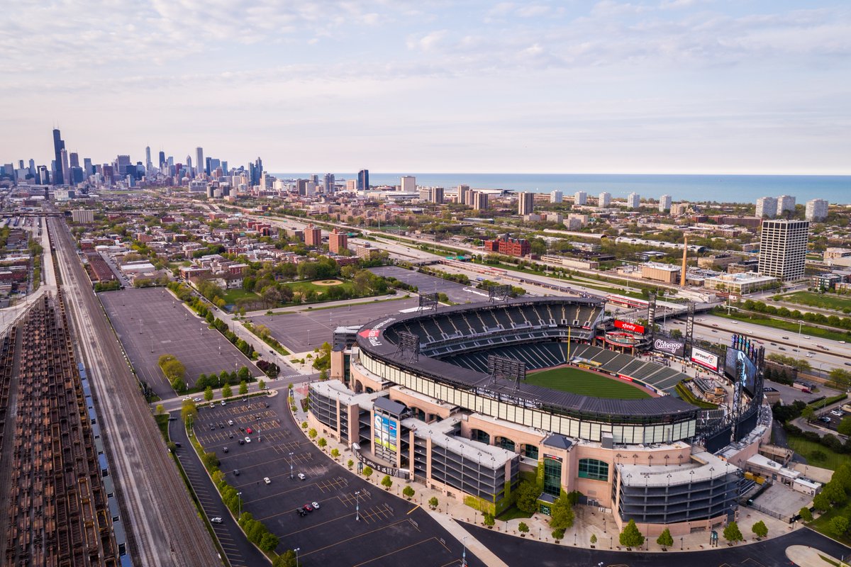 whitesox's tweet photo. Our City.
Our People.
Our Home.

Happy Birthday, Chicago. https://t.co/xG09wtUAcu