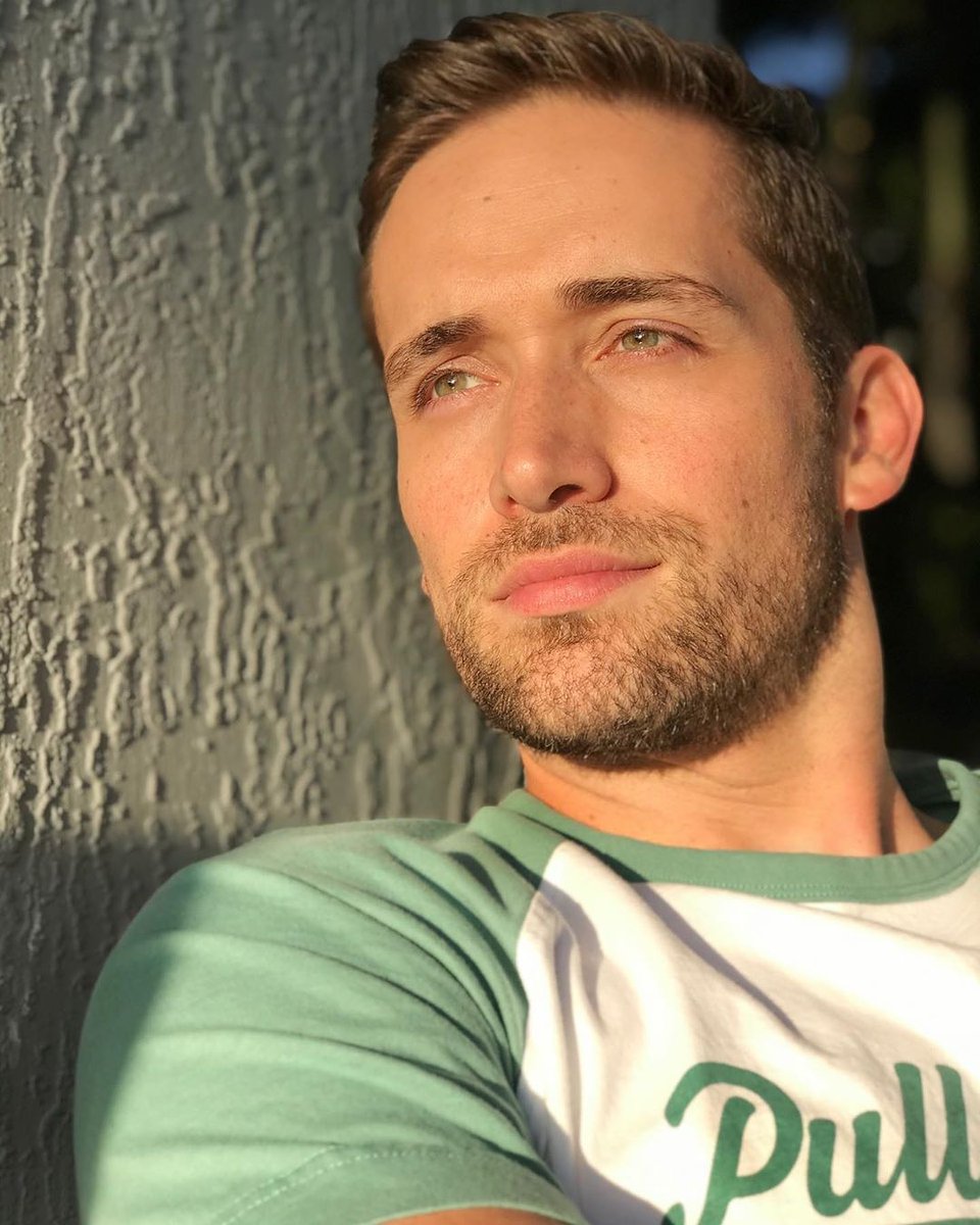TeamHenaoMx's tweet photo. En vez de decirlo, hazlo. 
En vez de pensarlo, inténtalo. 
En vez de soñarlo, hazlo realidad.
@mauriciohenao  linda noche
Saludos https://t.co/AonHBZnWJb