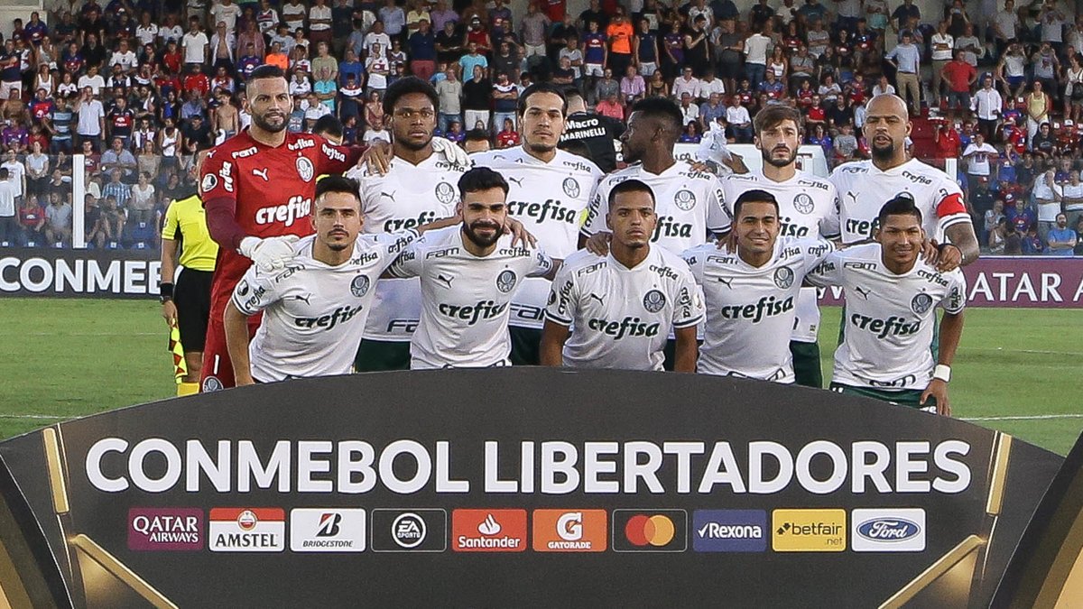 Palmeiras's tweet photo. Estreia com vitória ✅
Mil gols contra gringos ✅

Aqui tem #MantoPéQuente e 3 pontos conquistados na @LibertadoresBR ➤ https://t.co/7hGkSVa7ZZ

#AvantiPalestra #AlmaECoração #TIGxPAL https://t.co/qmz1TOrKC4