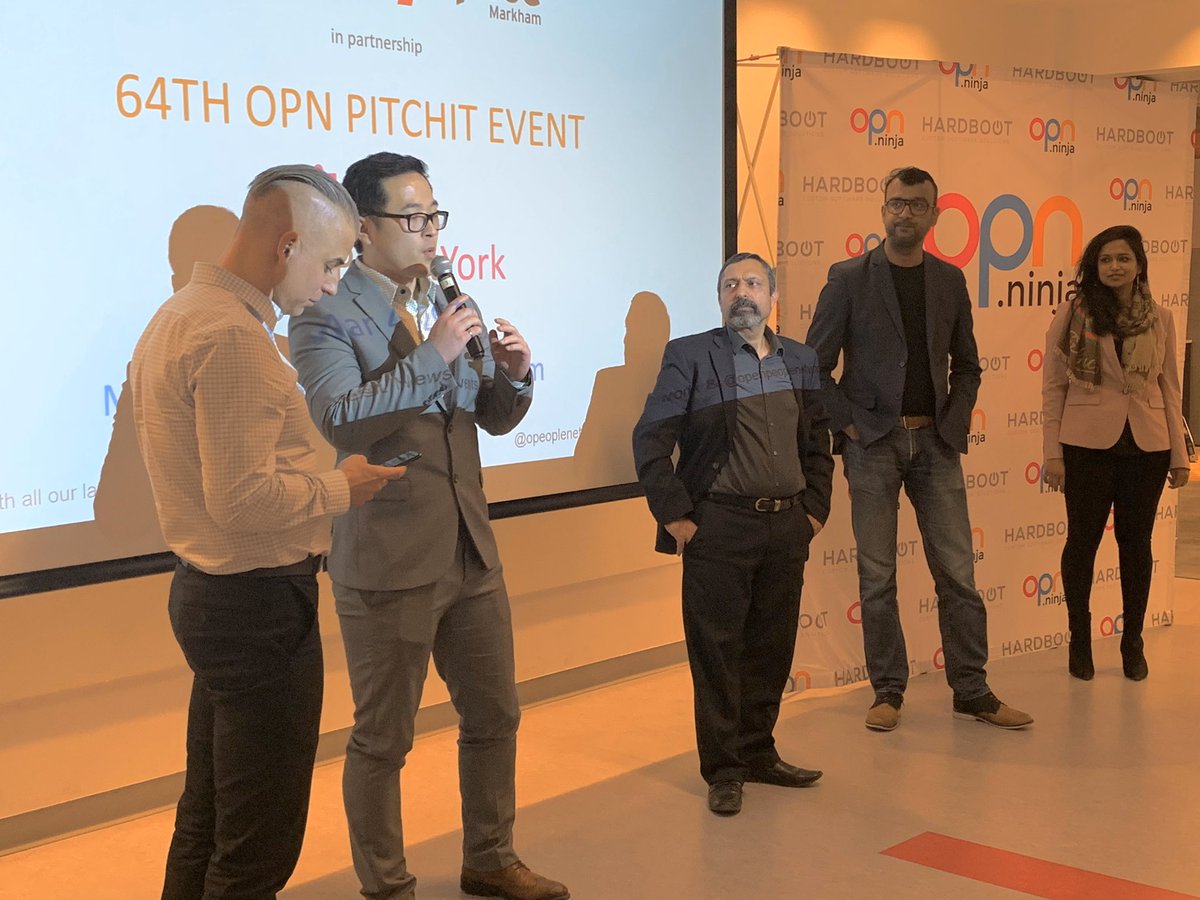 Opeoplenetwork's tweet photo. #elevatorpitch at #pitchityork @YSpaceYU @StartupYork @JefferyPotvin https://t.co/rOWj8mVMrv