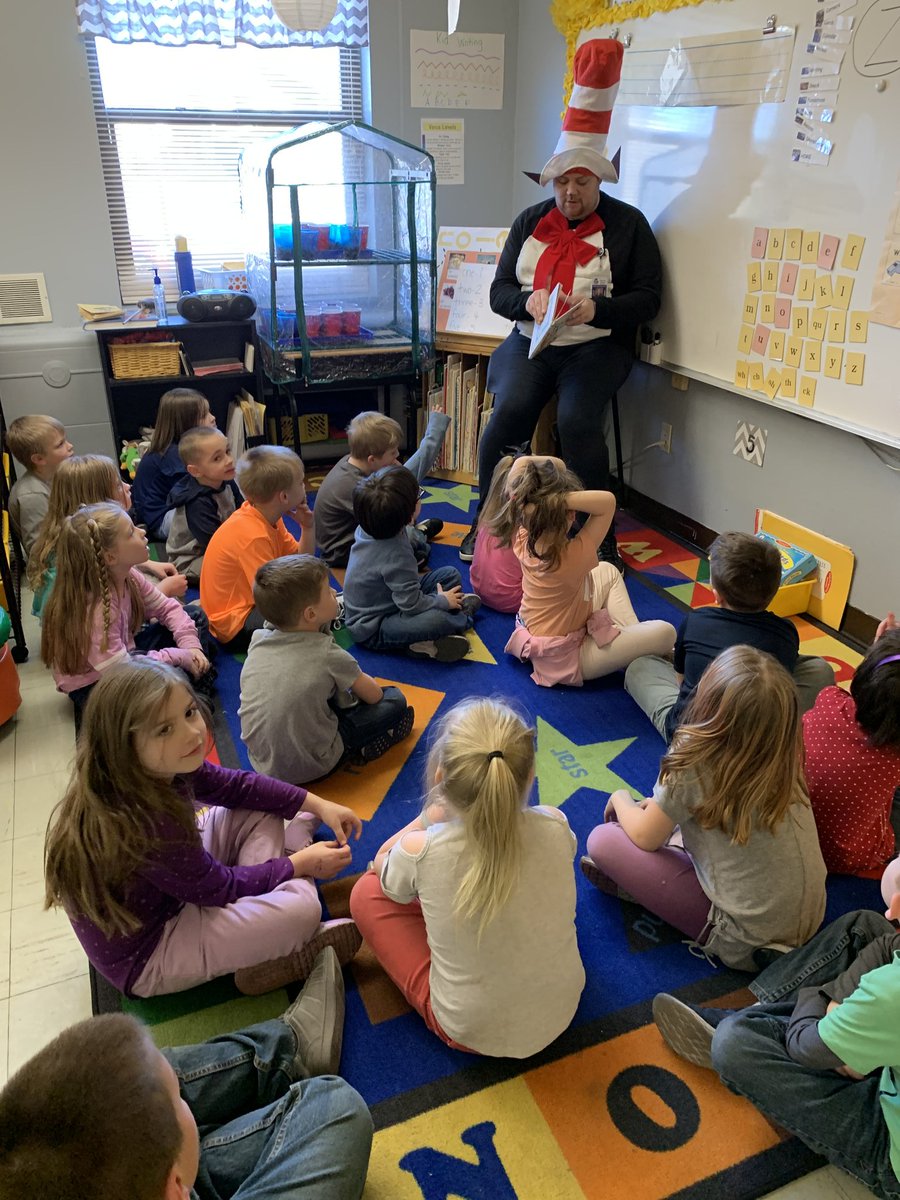 AnnaNordmeyer's tweet photo. #ReadAcrossAmericaWeek at South Park. https://t.co/esiNGBDqiW