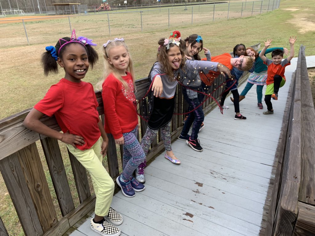 PerrysBuffaloes's tweet photo. It’s Wacky Wednesday! #PerrysLuckyDucks #WeArePirates https://t.co/9MYoRfkdP6