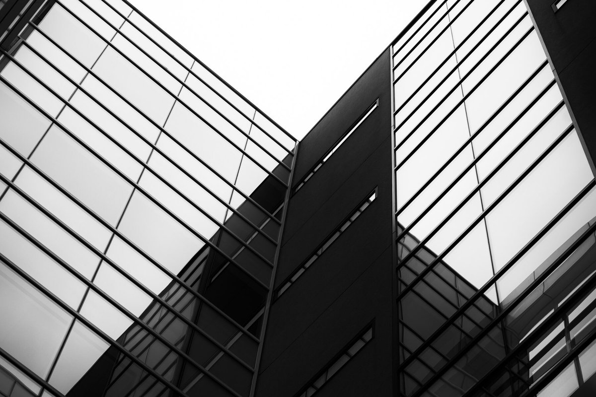 GregoryTapler's tweet photo. Lines And Angles - #urbs18101 #allentownpa #urban #urbanphotography #city #photography #urbs #18101 #tallbuildings #reflection #linesandangles #highrise https://t.co/LElBN6kYvY