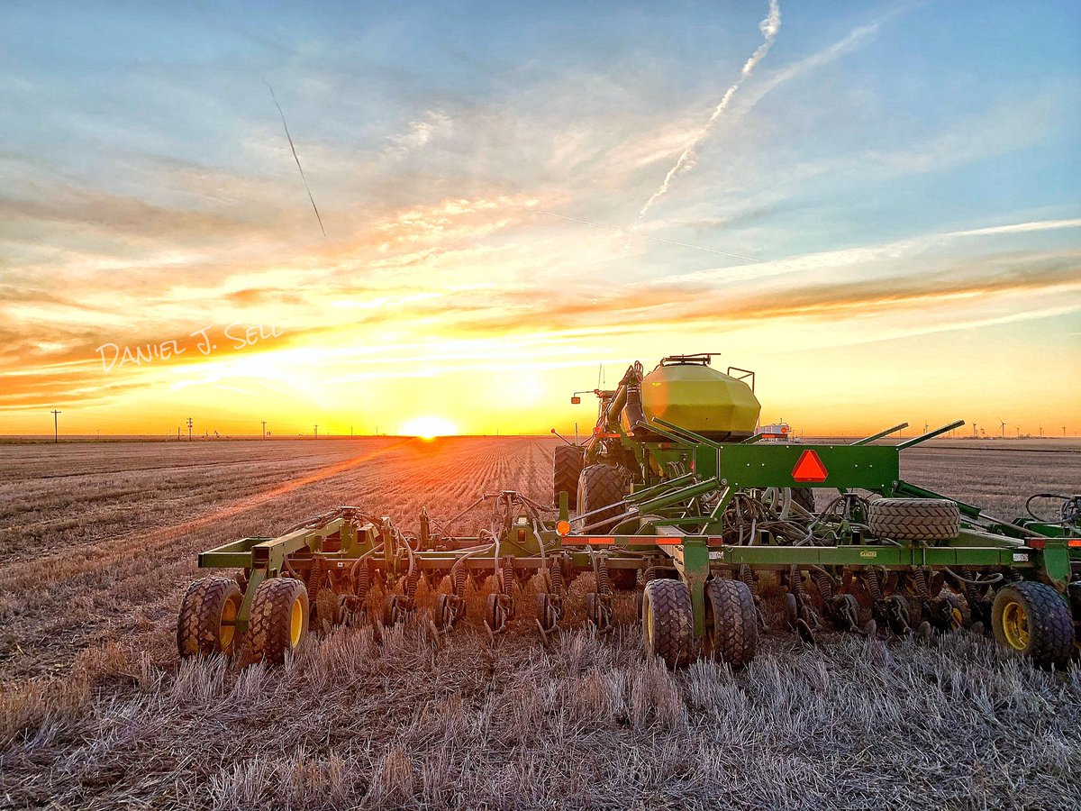 farmerdan97's tweet photo. #fert2020 has begun https://t.co/EW2gwUWUS7