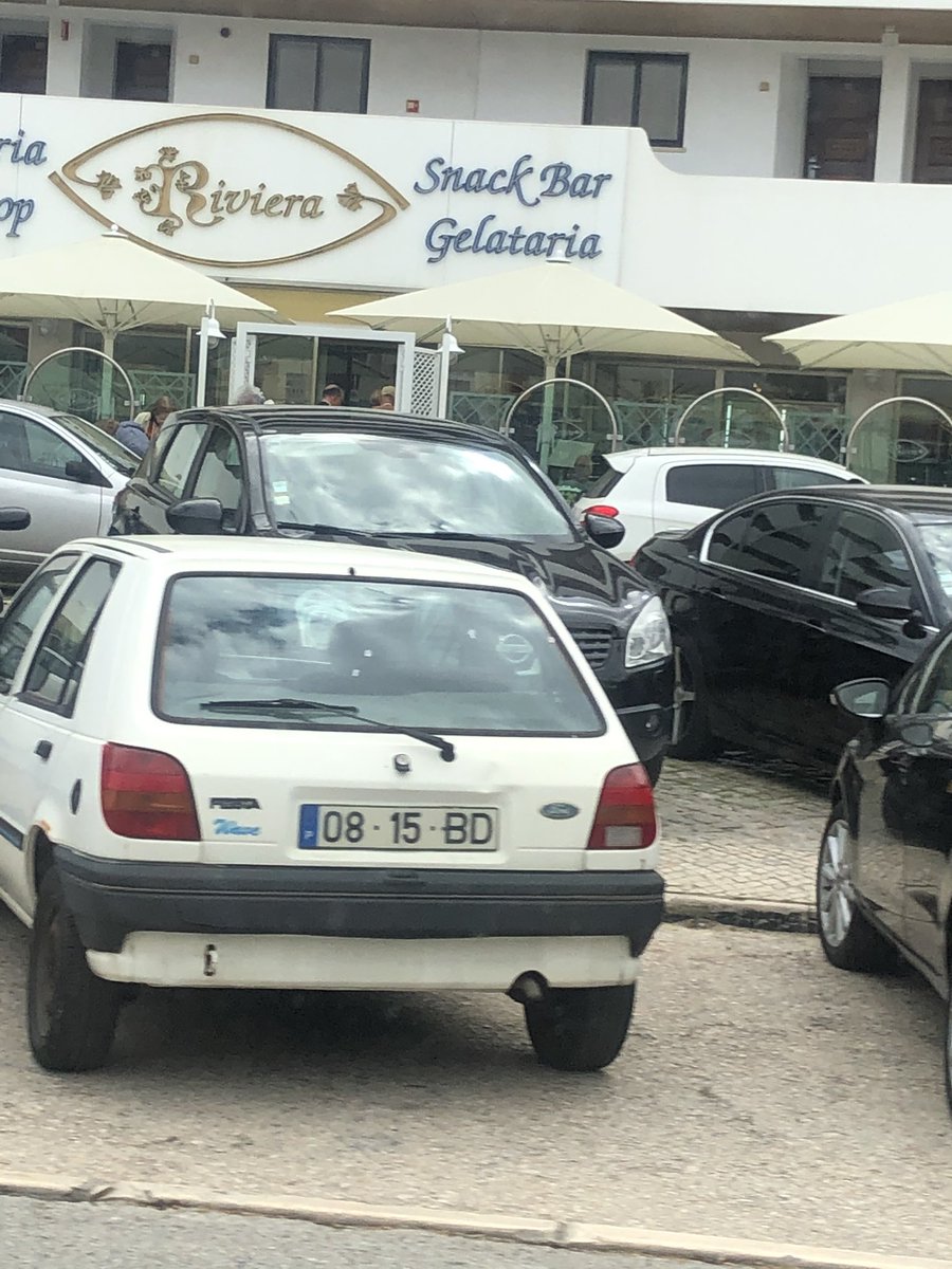 Tullulafarrell tweet media