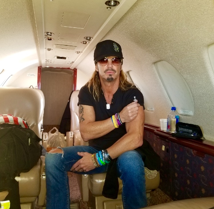 bretmichaels's tweet photo. This is truly the balance, doing what you have to do so you can get to do what you love. Finding a balance between health, passion &amp; nothing but a good insulin is a good thing.🤘🏻#AutoScrapOgraphy #GetTheBook #Unbroken https://t.co/ZXMN2z4SER